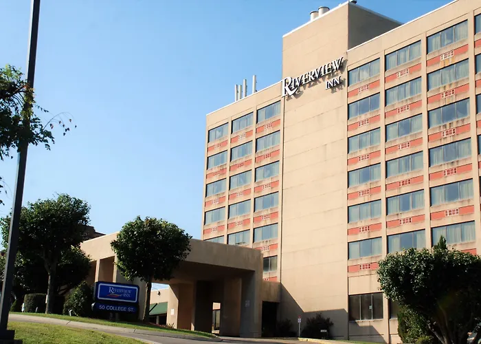 Doubletree By Hilton Clarksville Riverview